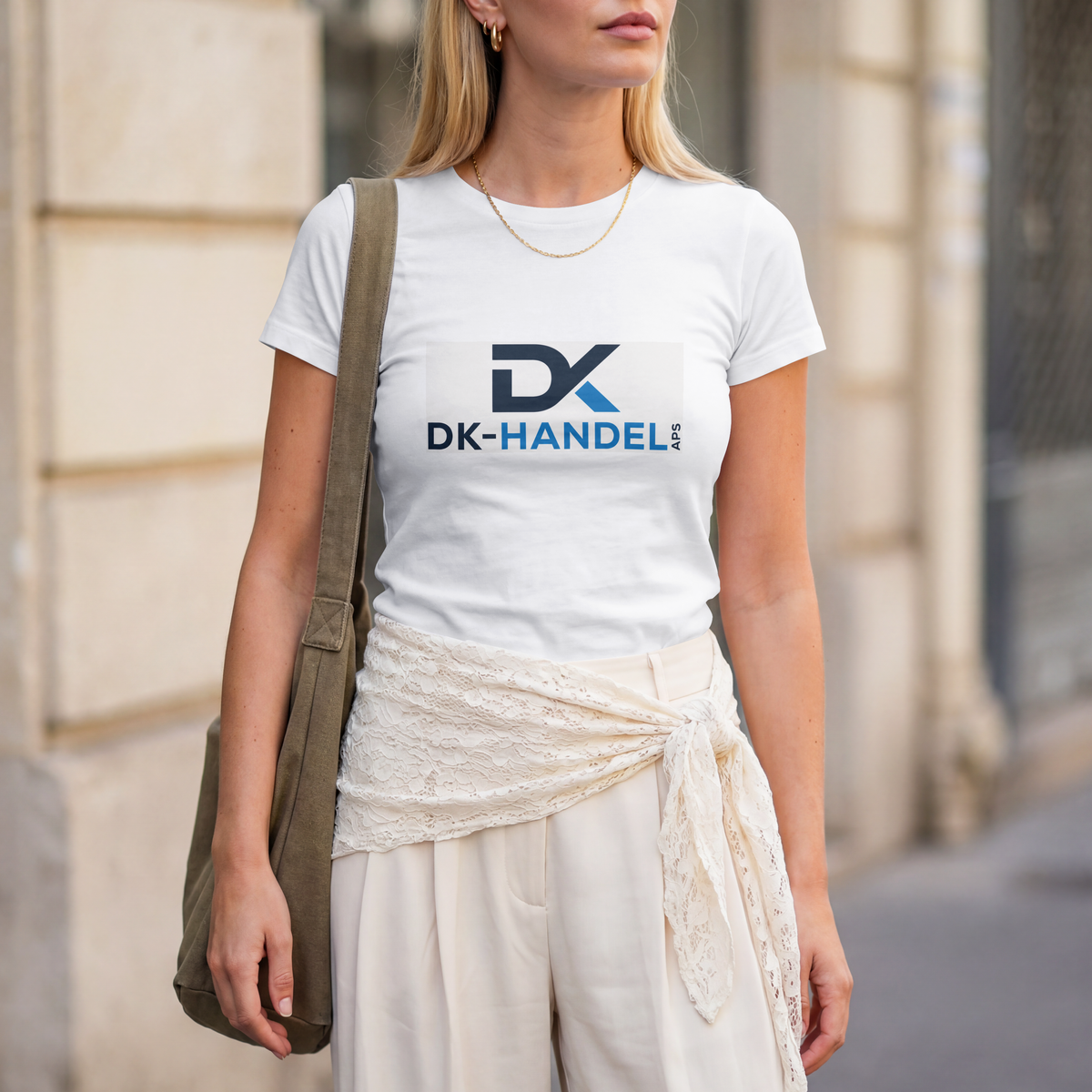Kortærmet T-shirt med firmalogo